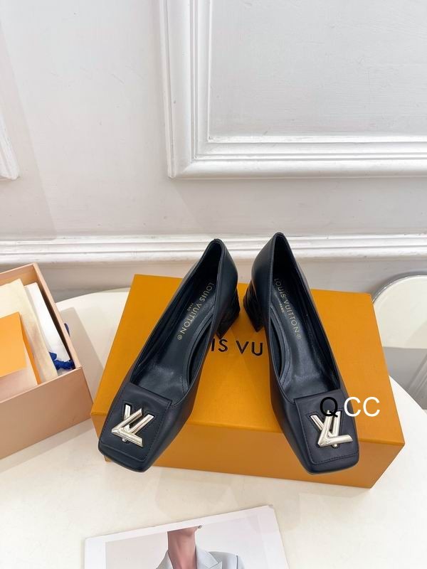 LV Women's Shoes 189